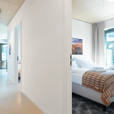 Luew Boarding House 